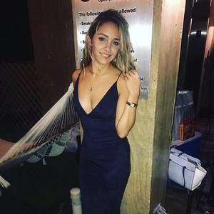 Meet your Posher, Bárbara